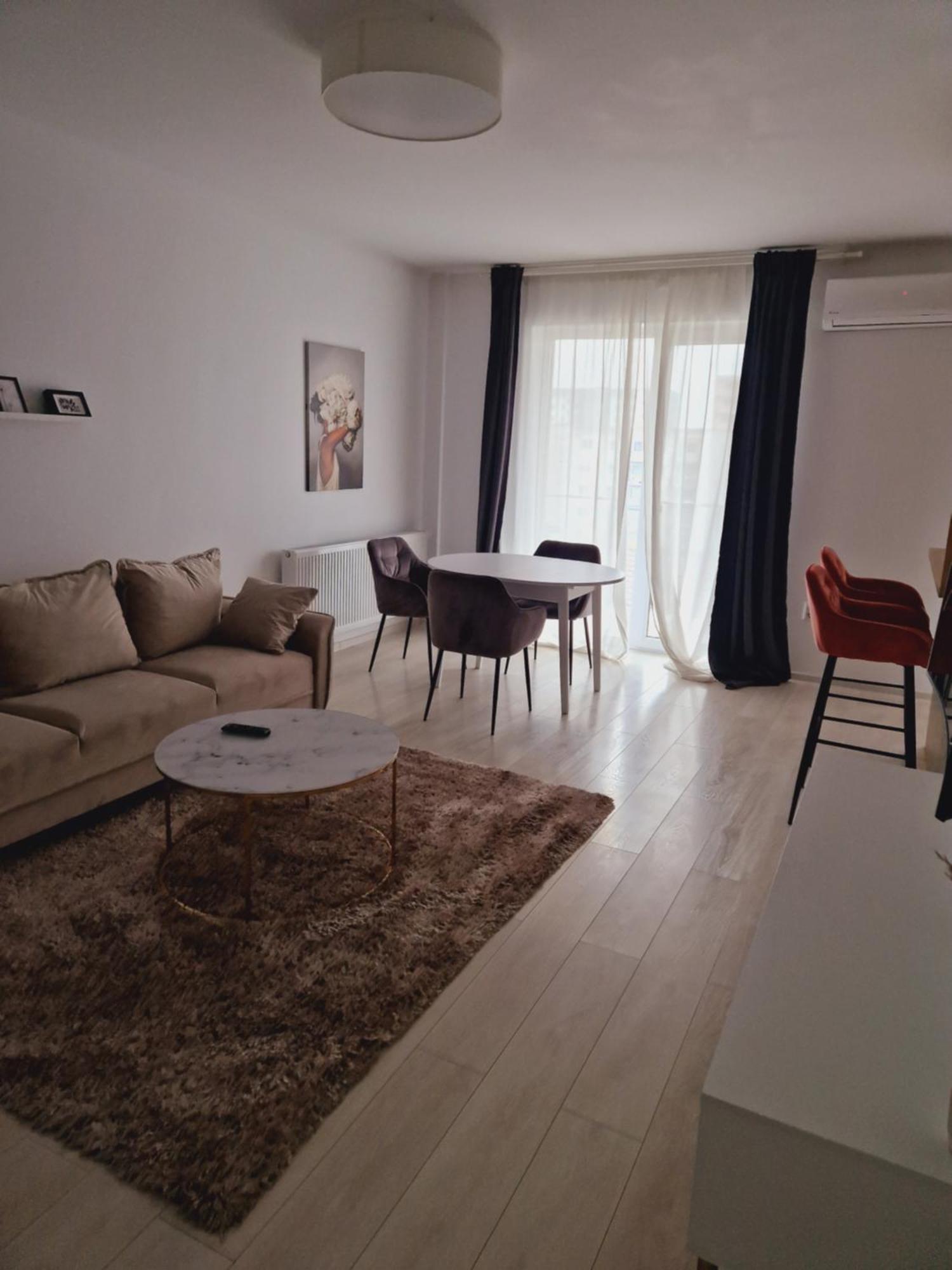 Mmc Apartament Apartment Brasov Bagian luar foto